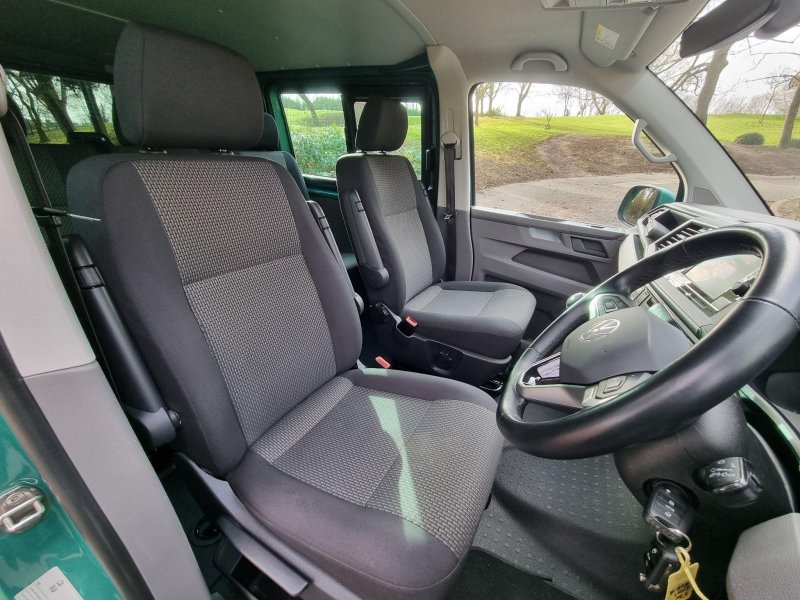 VOLKSWAGEN TRANSPORTER