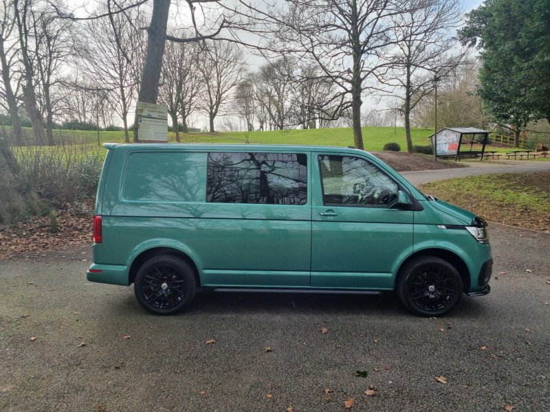 VOLKSWAGEN TRANSPORTER
