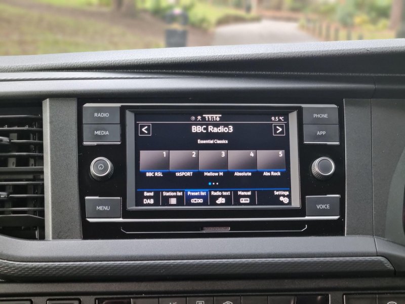 VOLKSWAGEN TRANSPORTER