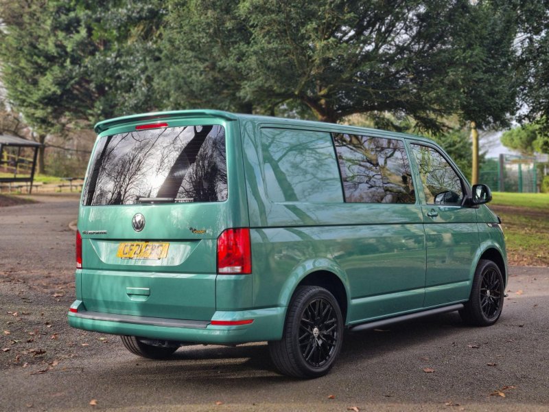 VOLKSWAGEN TRANSPORTER