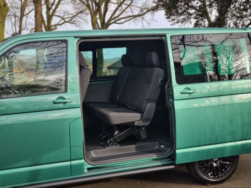 VOLKSWAGEN TRANSPORTER