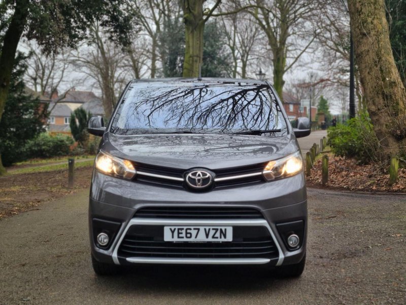 TOYOTA PROACE VERSO