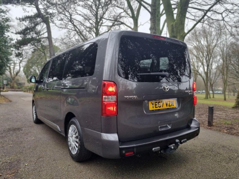 TOYOTA PROACE VERSO