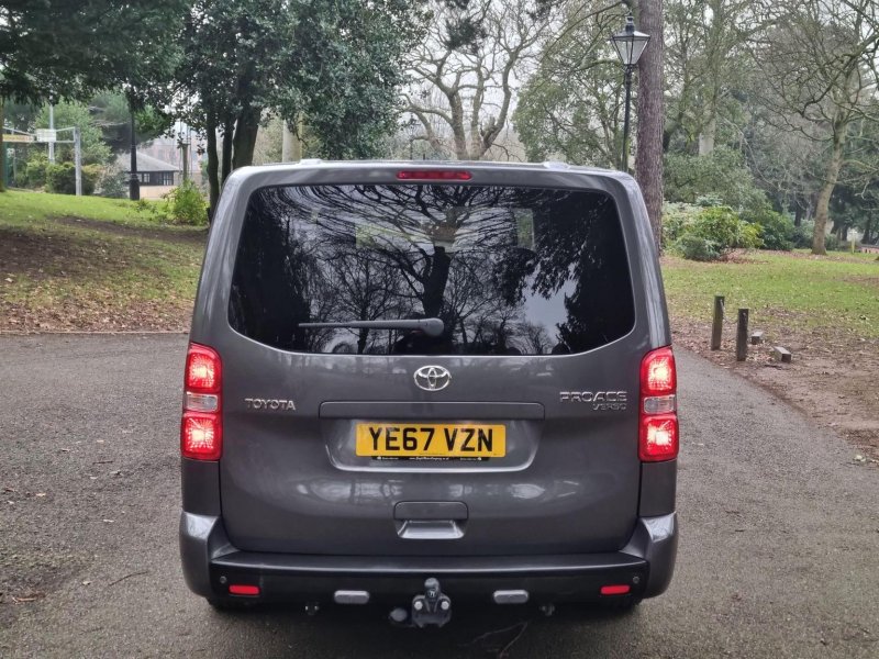 TOYOTA PROACE VERSO