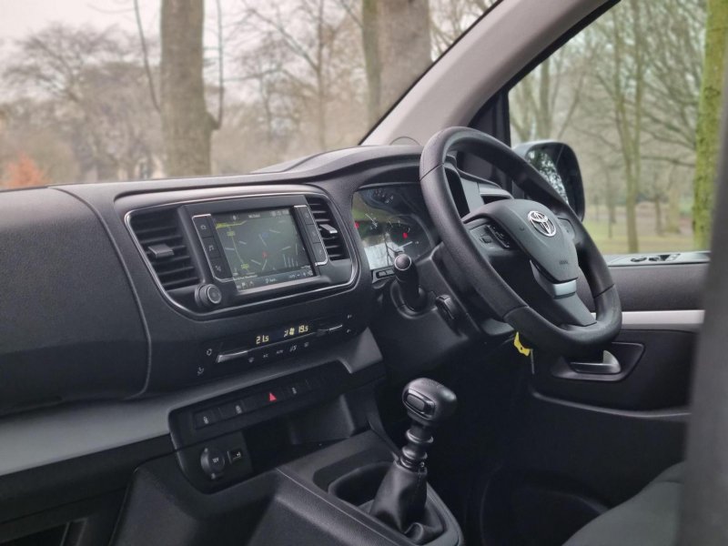 TOYOTA PROACE VERSO