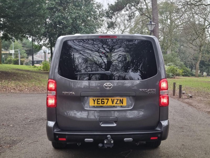 TOYOTA PROACE VERSO