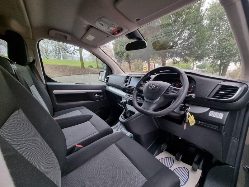 TOYOTA PROACE VERSO