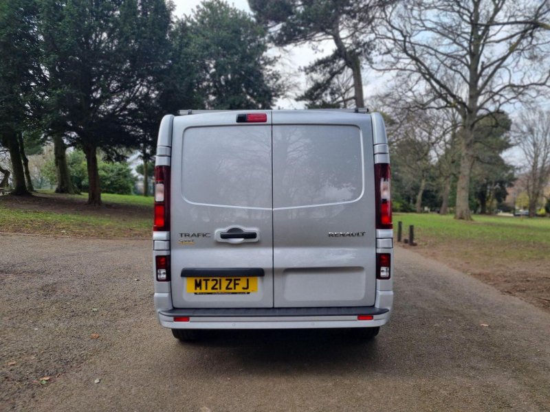RENAULT TRAFIC