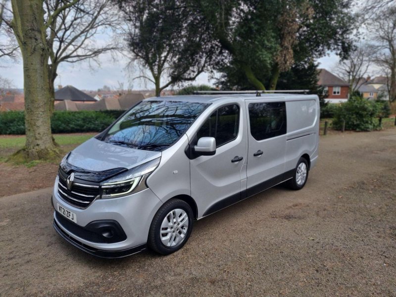RENAULT TRAFIC