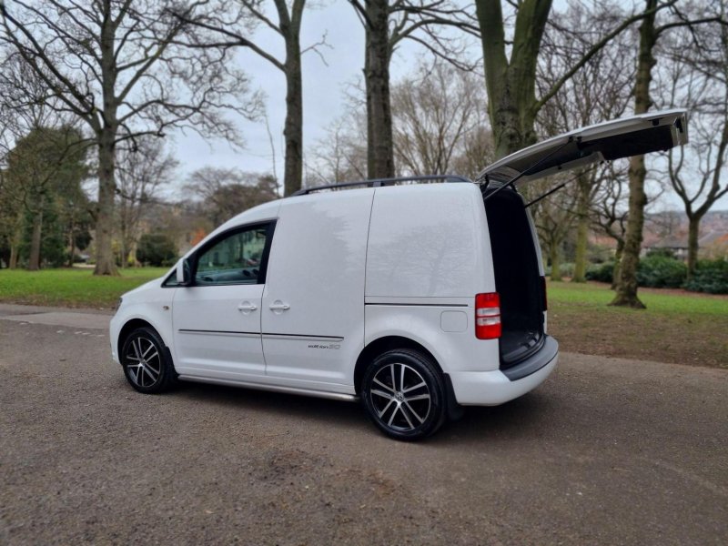 VOLKSWAGEN CADDY