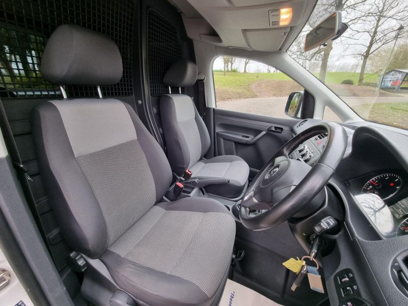 VOLKSWAGEN CADDY