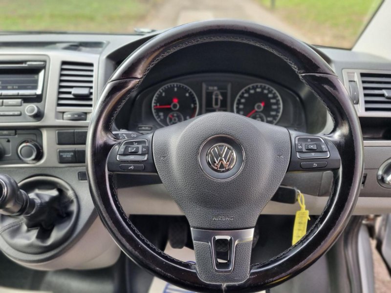 VOLKSWAGEN TRANSPORTER