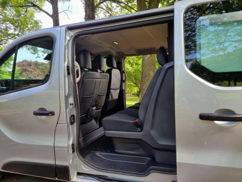 RENAULT TRAFIC
