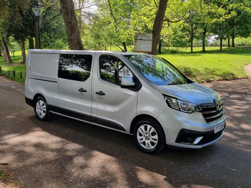 RENAULT TRAFIC