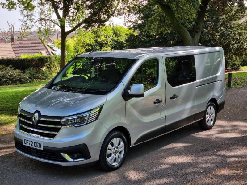 RENAULT TRAFIC