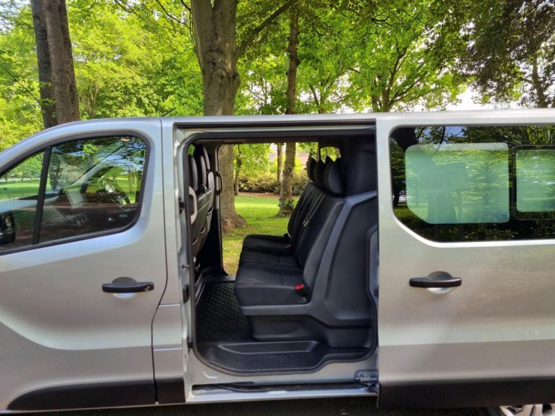 RENAULT TRAFIC