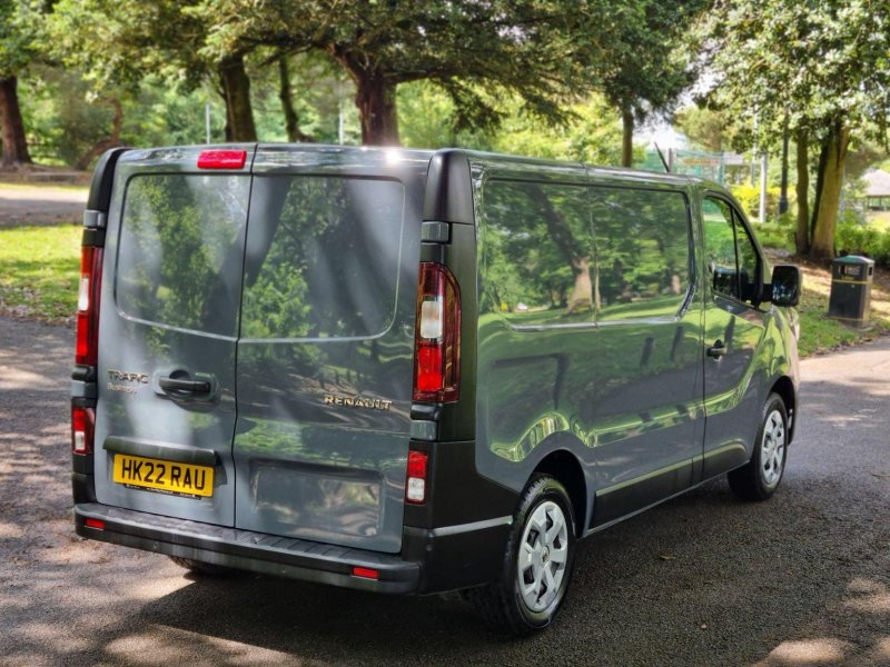 RENAULT TRAFIC