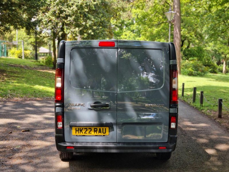 RENAULT TRAFIC