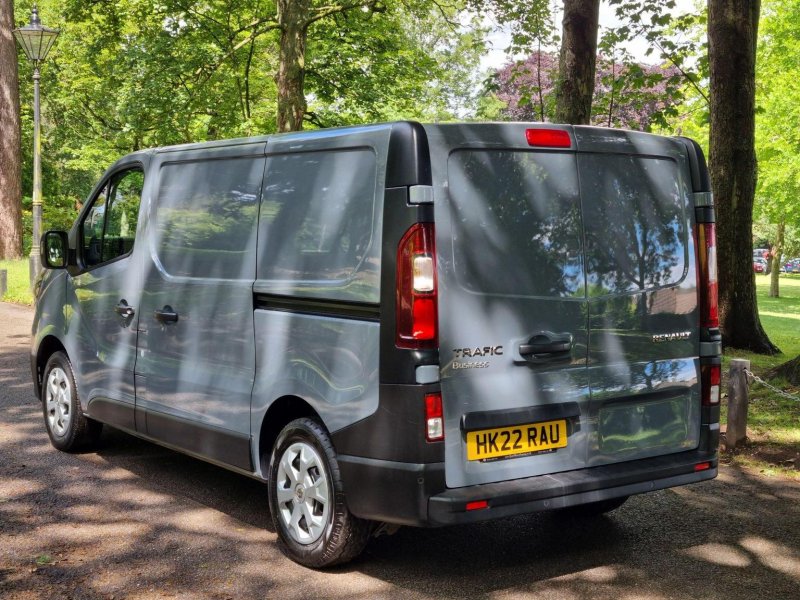 RENAULT TRAFIC