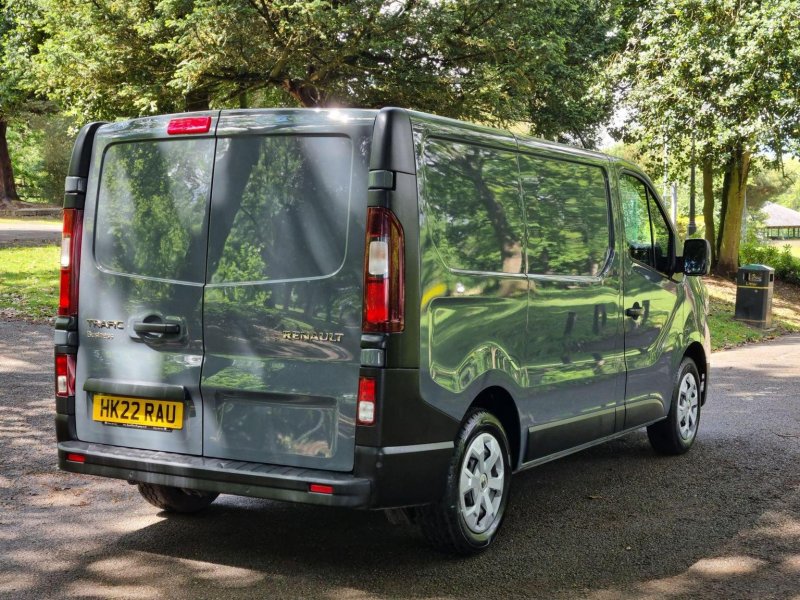 RENAULT TRAFIC