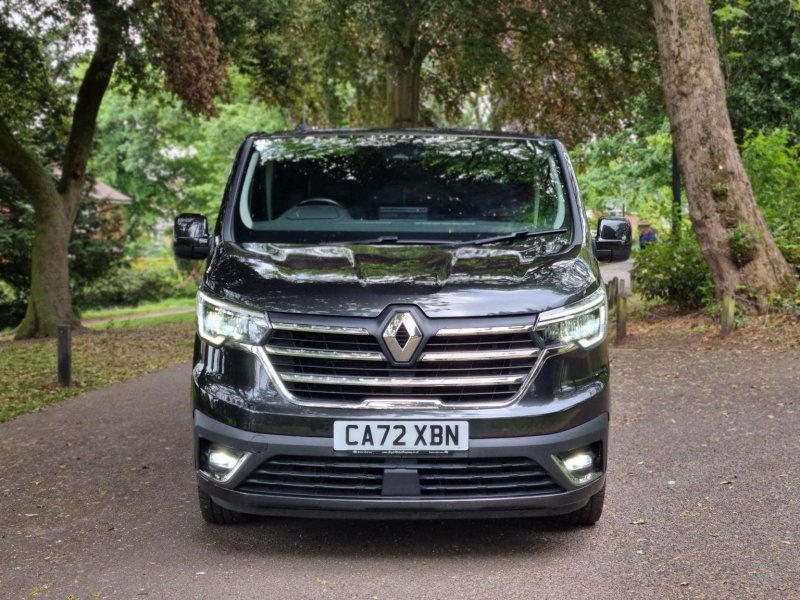RENAULT TRAFIC