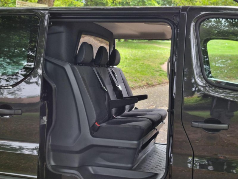 RENAULT TRAFIC
