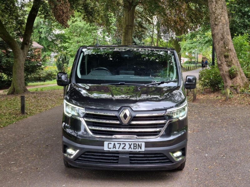 RENAULT TRAFIC