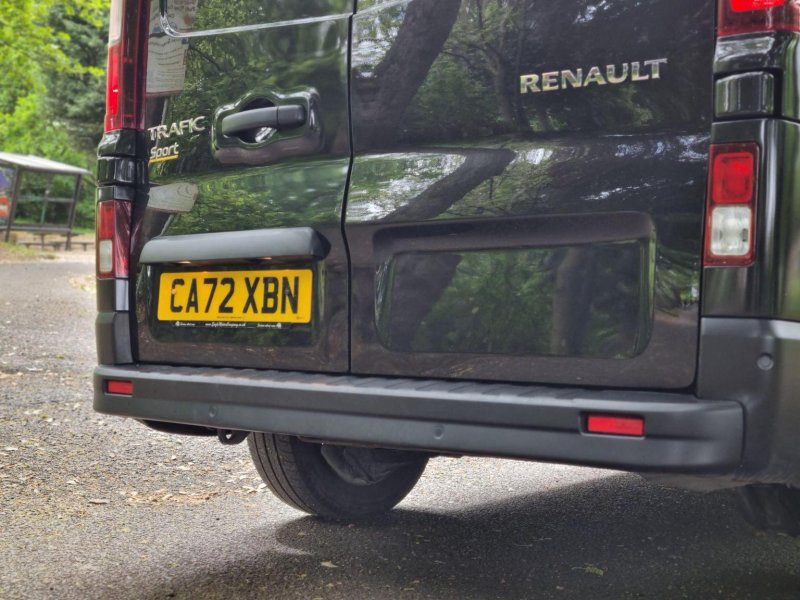 RENAULT TRAFIC
