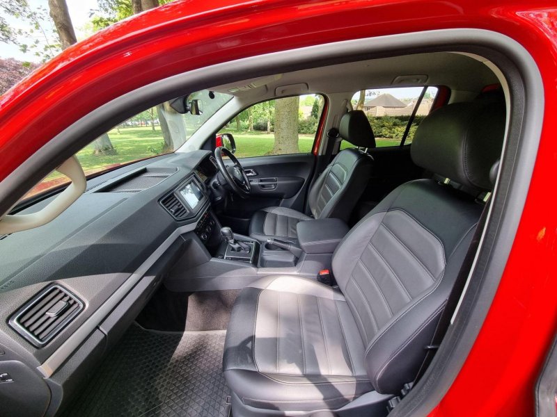 VOLKSWAGEN AMAROK